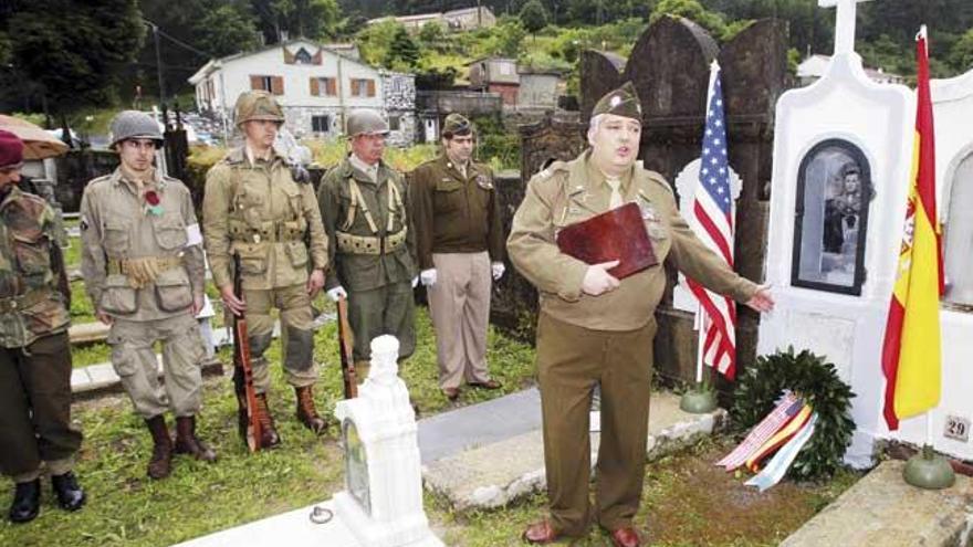 Homenaje en Serra de Outes en memoria de Manuel Otero. // X. Álvarez