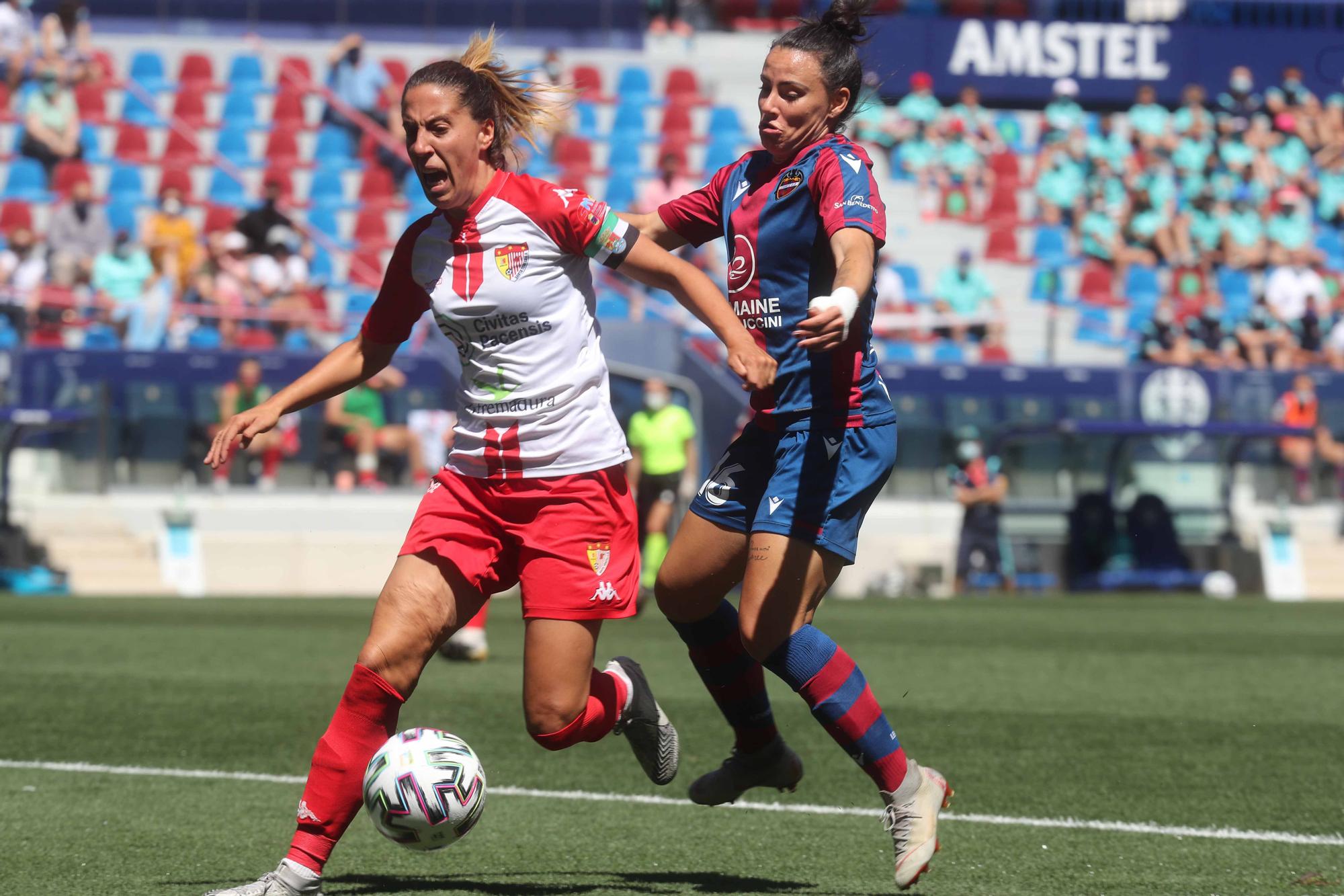 Las imágenes de la vuelta del público al Ciutat de València