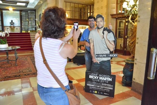 RICKY MARTIN HOTEL SANTA CATALINA