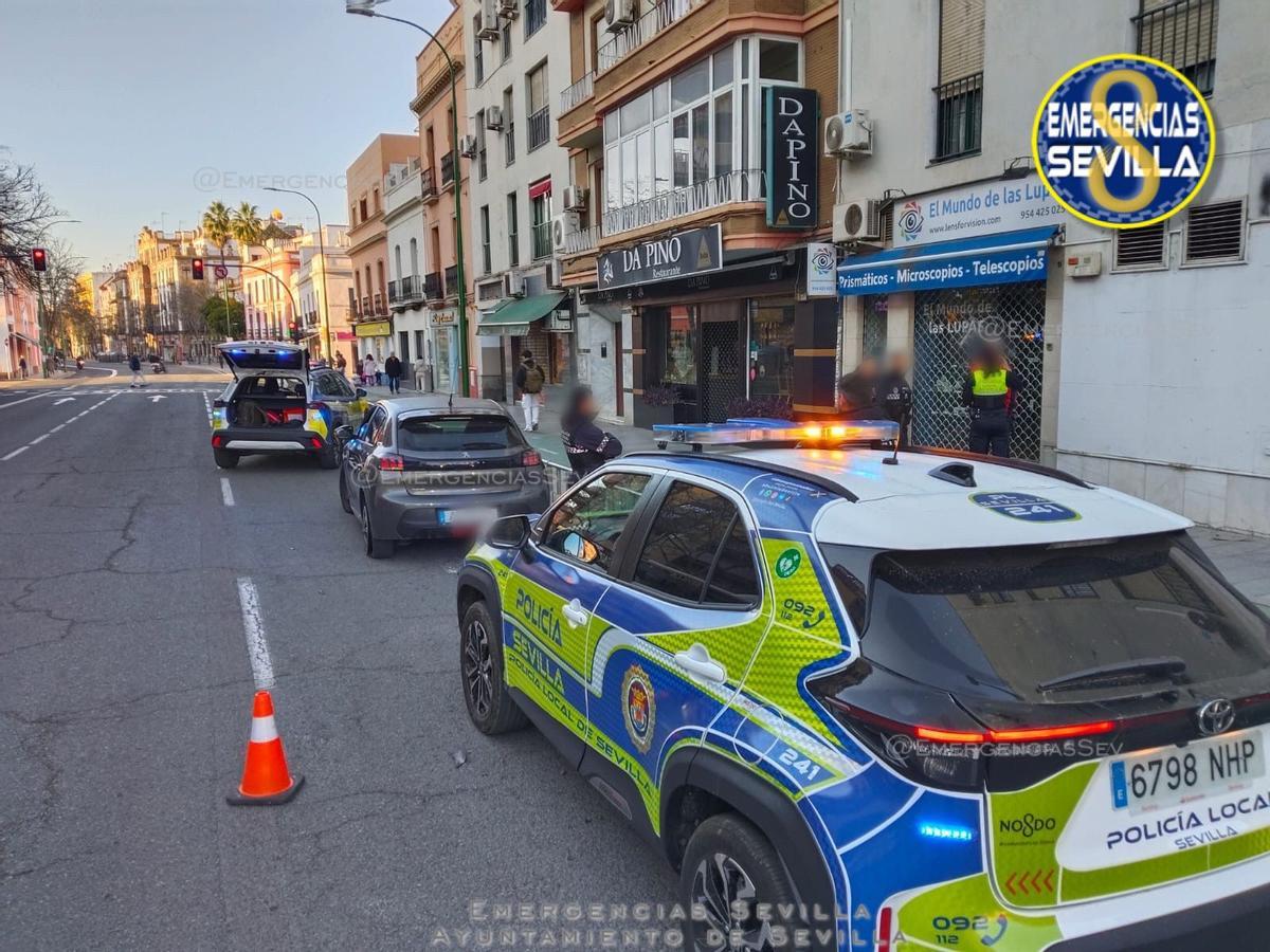 Dos heridos tras una colisión entre una moto y un coche en Ronda de Capuchinos