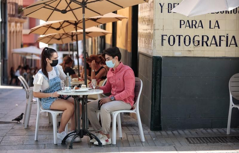 Primer día sin mascarilla en exteriores en Tenerife