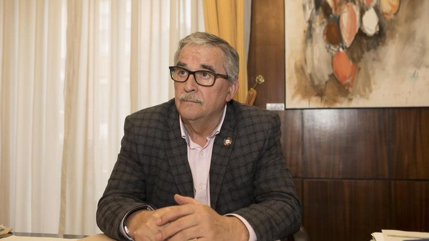 Aníbal Vázquez repite como candidato de IU en Mieres y aspira a ser alcalde por cuarto mandato consecutivo