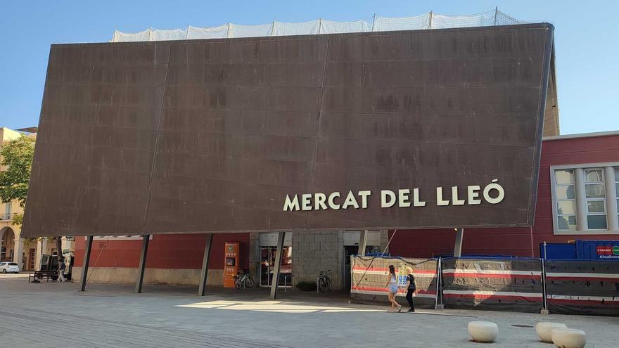 Instal·len 288 plaques solars al Mercat del Lleó de Girona