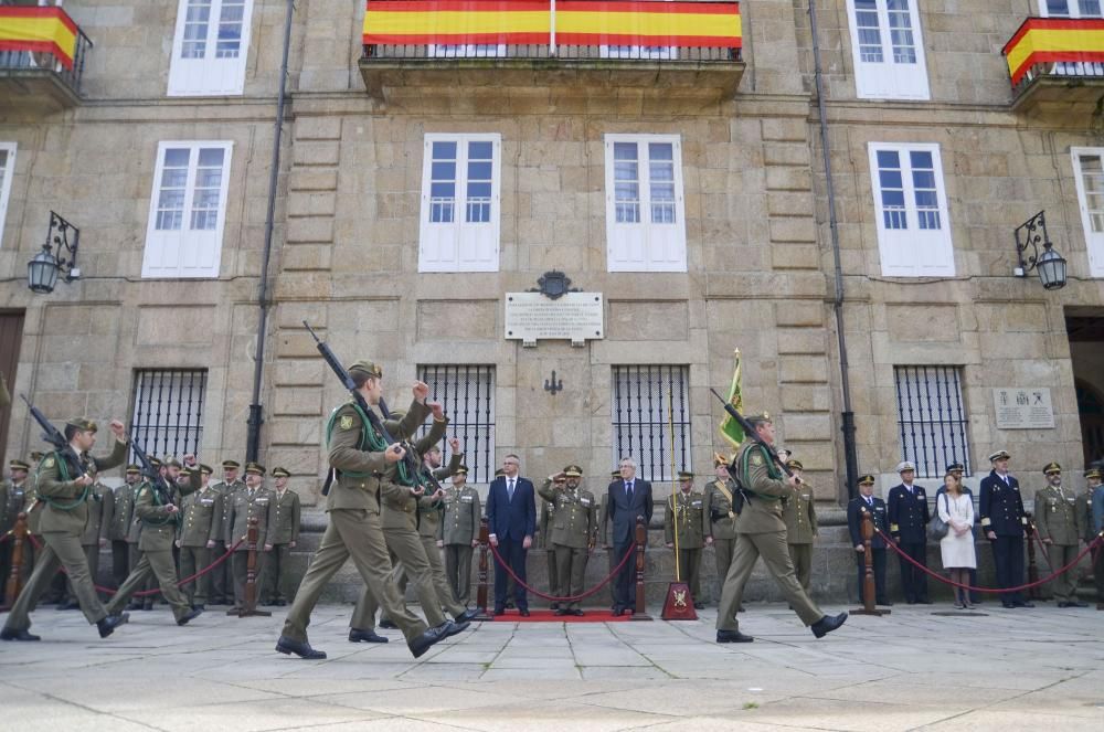 El nuevo jefe de la FLO preside su primer Día de las Fuerzas Armadas