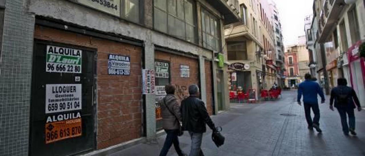 Los negocios del centro urgen aparcamiento gratis para sus clientes para «sobrevivir»