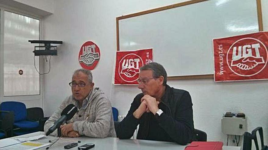 Javier González de UGT Benavente y Nicolás Estravís de la Federación de Servicios Públicos.