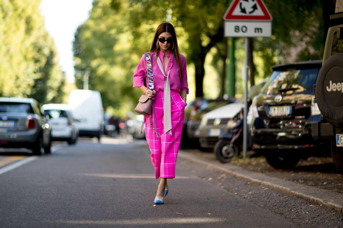 'Streetstyle' en la Semana de la Moda de Milán: apuesta por el rosa