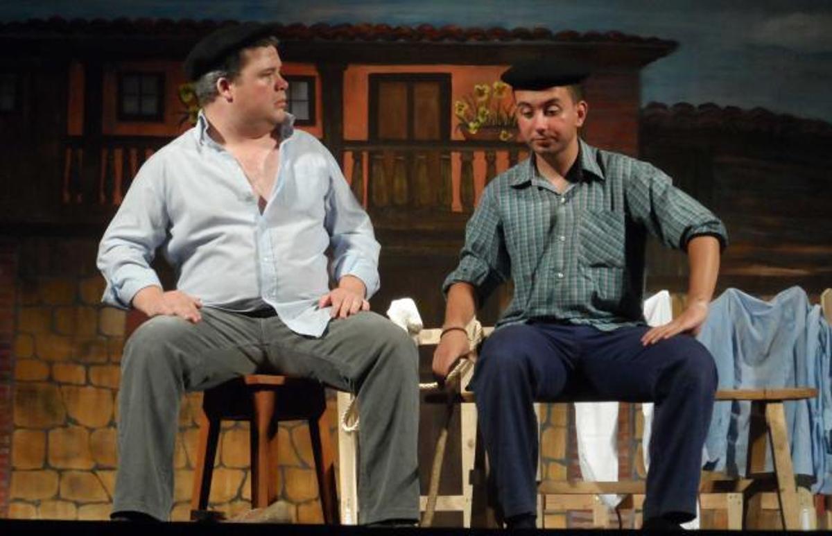 Un momento de la actuación de «Ensin Reparu», el lunes por la noche.