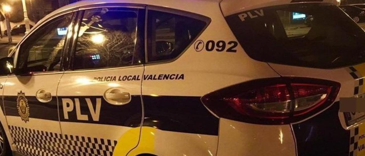 Imagen de archivo de un vehículo de la Policía Local de València