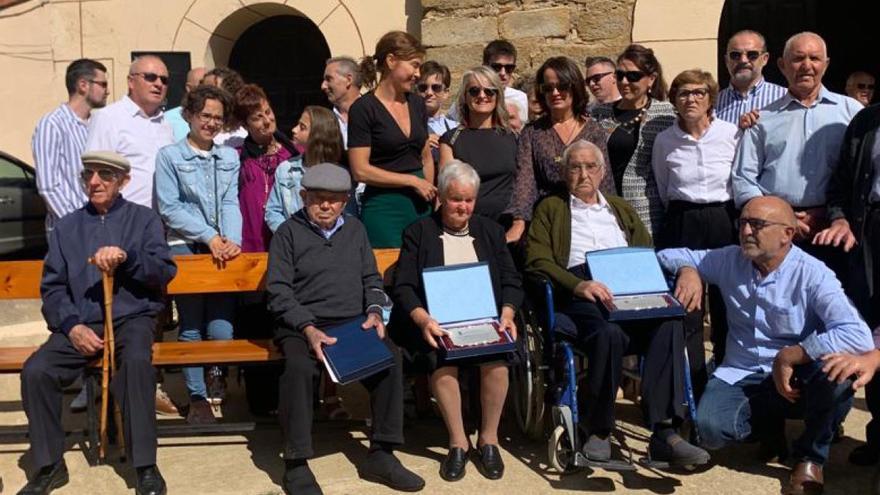 Santa María de la Vega se vuelca con sus mayores