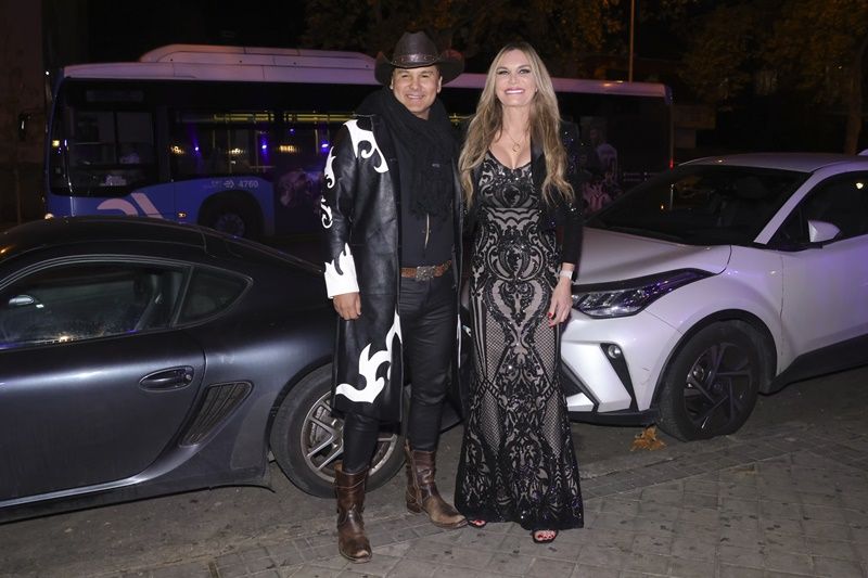 Yola Berrocal y Coyote Dax