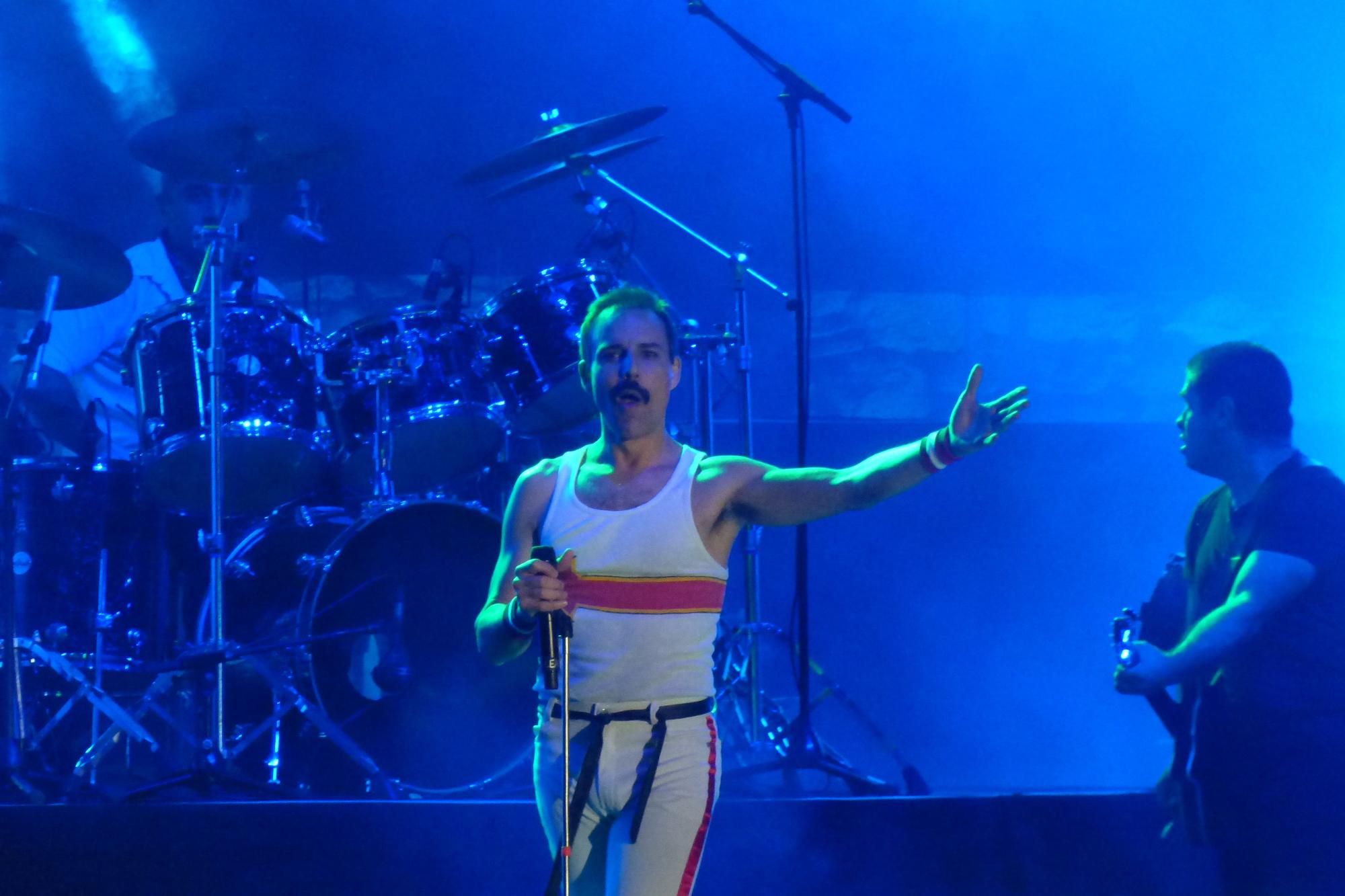 L'esperit de Freddie Mercury reviu a la Ciutadella de Roses