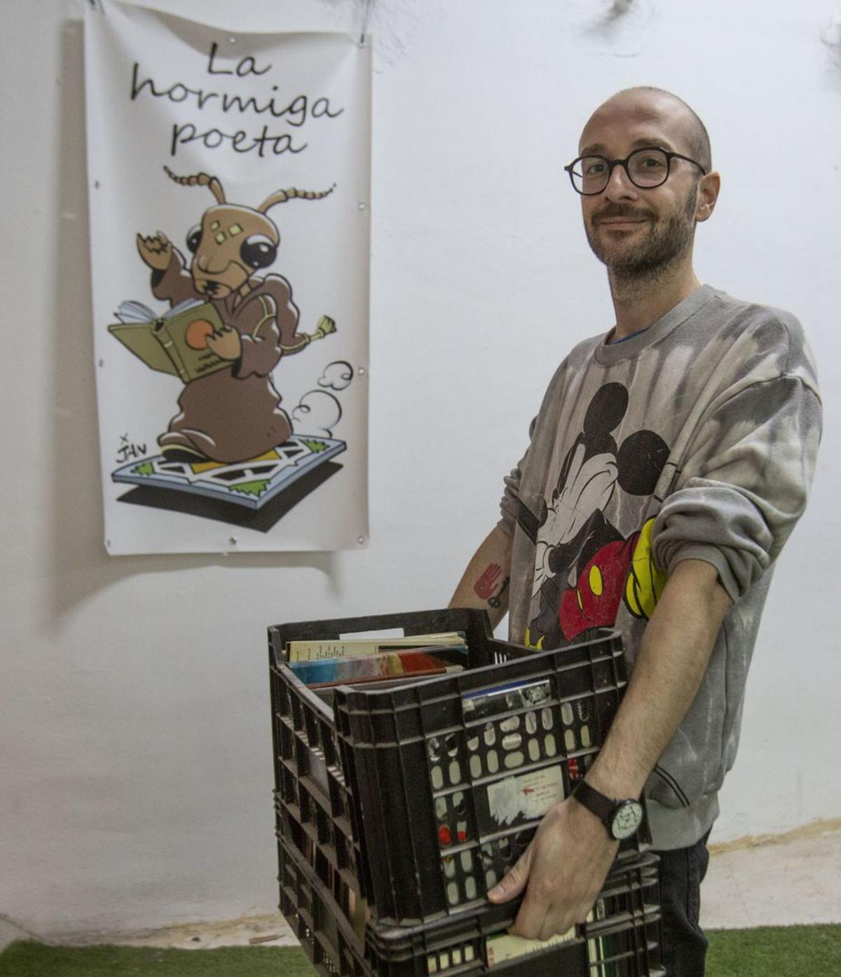 Ulises es un apasionado de los libros. | PILAR CORTÉS