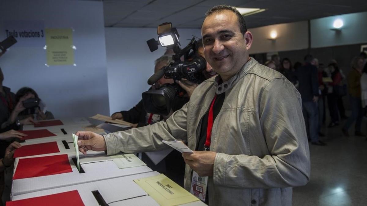 Javier Pacheco, nuevo secretario general de CCOO de Catalunya, durante la votación.