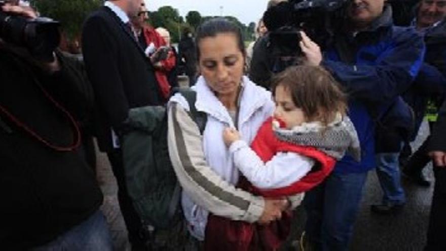 Un centenar de rumanos se refugian en una iglesia en Belfast