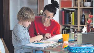 La abogada Aida Casanova rompe el mito sobre los permisos de maternidad, paternidad y conciliación