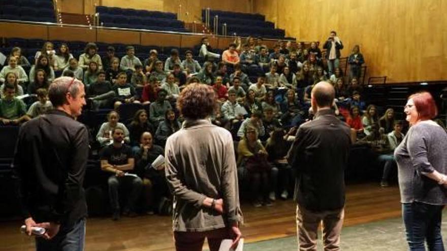 Una de les presentacions fetes ahir a l&#039;Ateneu de Banyoles.