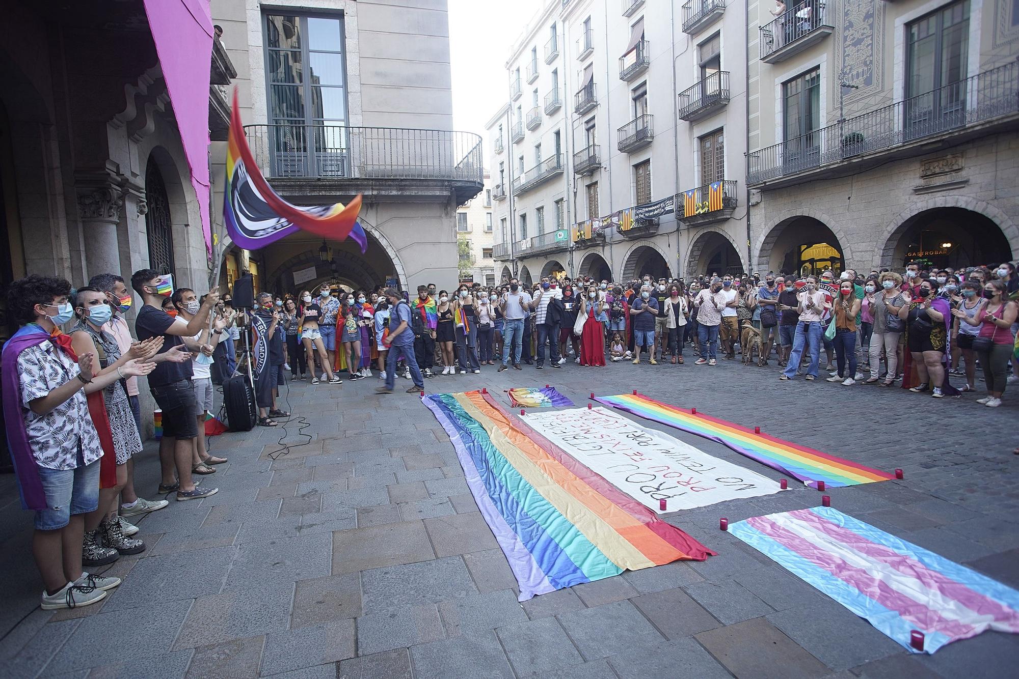 Concentració per condemnar la mort de Samuel Luiz a Girona
