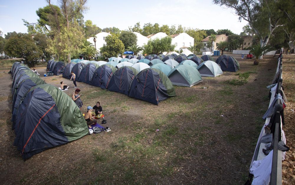 Segundo día de acampada en el festival Festardor del Port de Sagunt.