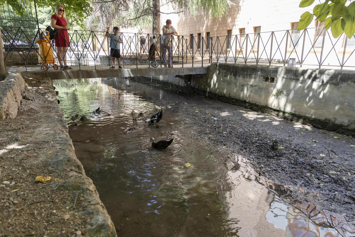 El rio Sants, de nuevo seco a su paso por Canals