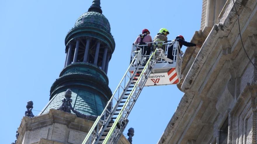 El Ayuntamiento de Zaragoza someterá al Pilar a una evaluación profunda tras la caída de unos cascotes