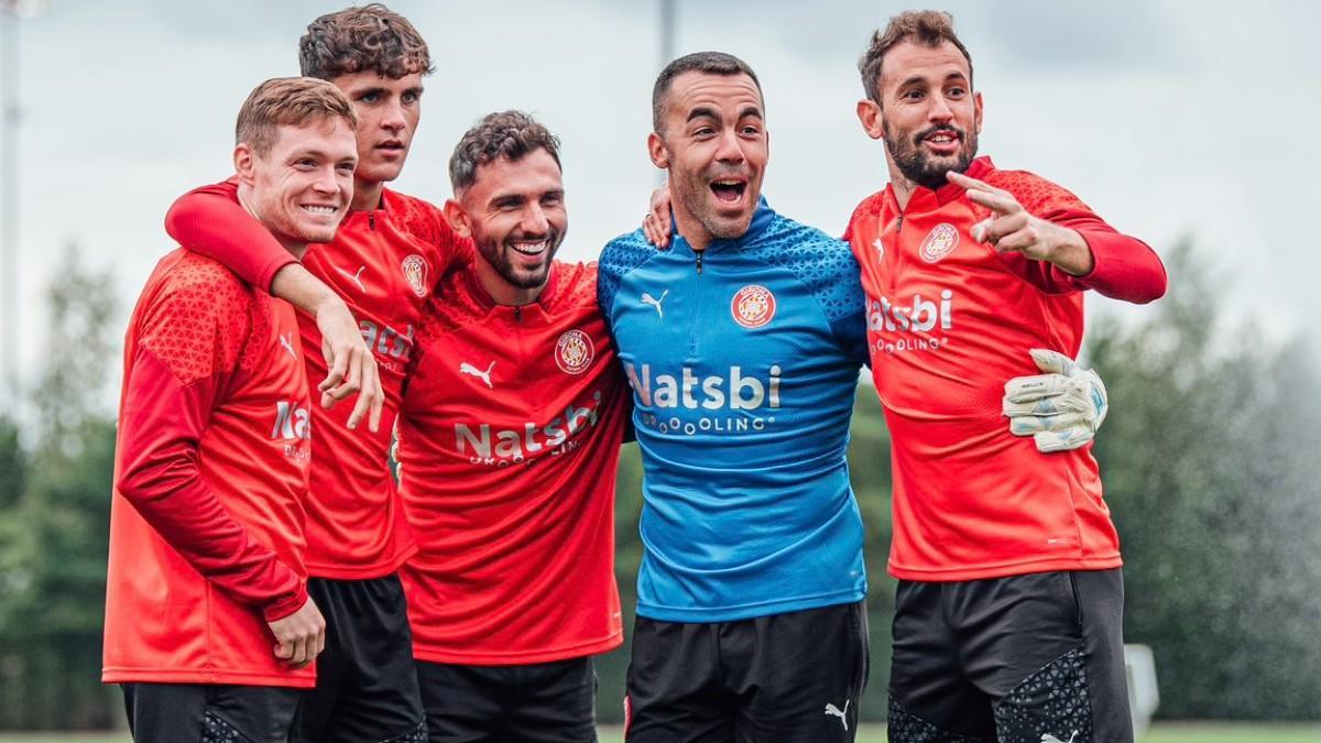 El Girona, durante su sesión de entrenamiento previa al amistoso contra el Blackburn