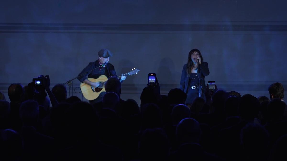 Amaral actuó en la fiesta del 35 aniversario de El Periódico de Aragón.