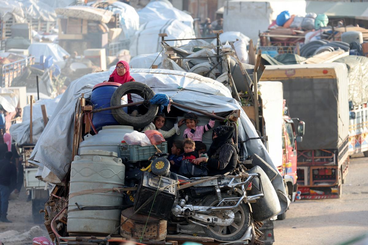 Refugiados sirios vuelven a su país desde el Líbano