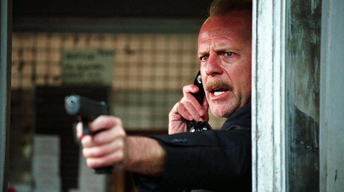 Mos Def i Bruce Willis, en una escena de ’16 calles’. Mos Def i Bruce Willis, en una escena de ’16 calles’.