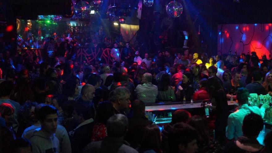 Asturias prohíbe abrir las discotecas y bares de ocio nocturno en la fase 3