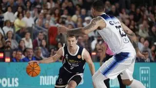 Al Alimerka Oviedo Baloncesto hay que matarlo cien veces: el equipo asturiano cae por 65-73 ante Fuenlabrada y acaba su racha