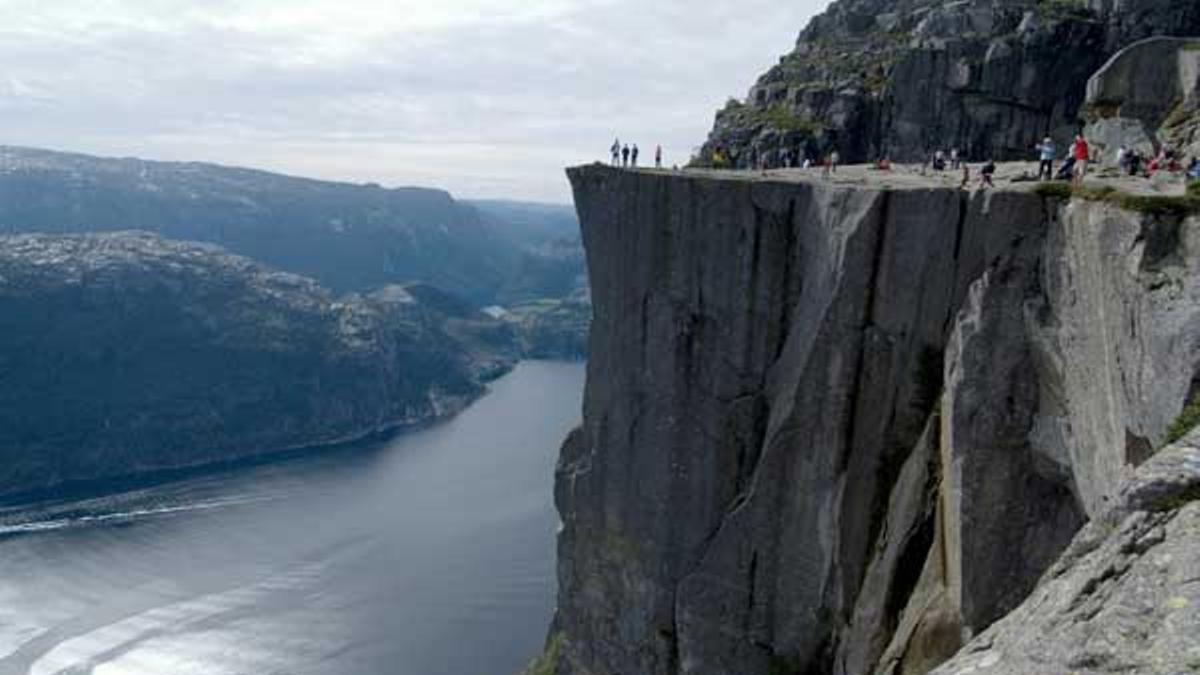 Firodo Lysefjord y Preikestolen (El púlpito) en Noruega.