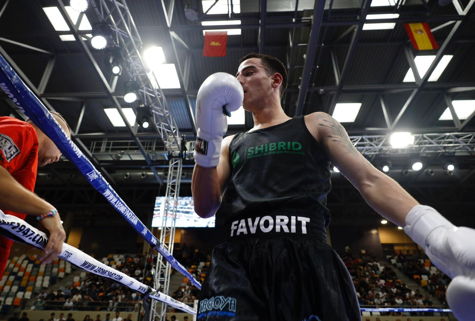 Velada de boxeo en el pabellón Siglo XXI