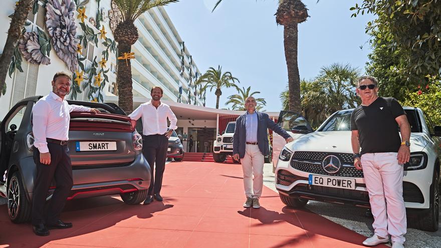El Ushuaïa Ibiza Beach Hotel dispondrá de una flota de vehículos eléctricos e híbridos de la marca Mercedes-Benz para sus clientes