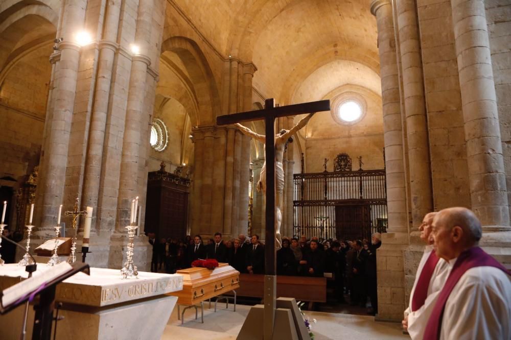 Funeral de Jesús López Cobos