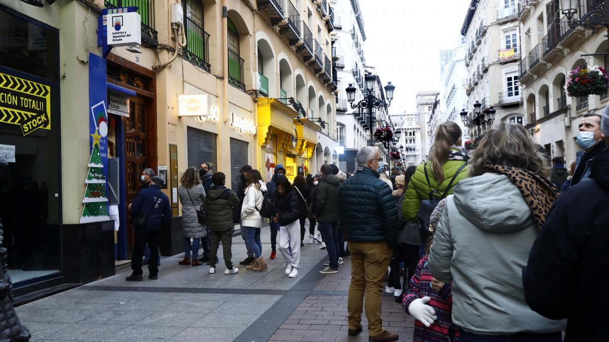 Los zaragozanos apuran estas semanas para comprar los últimos números.