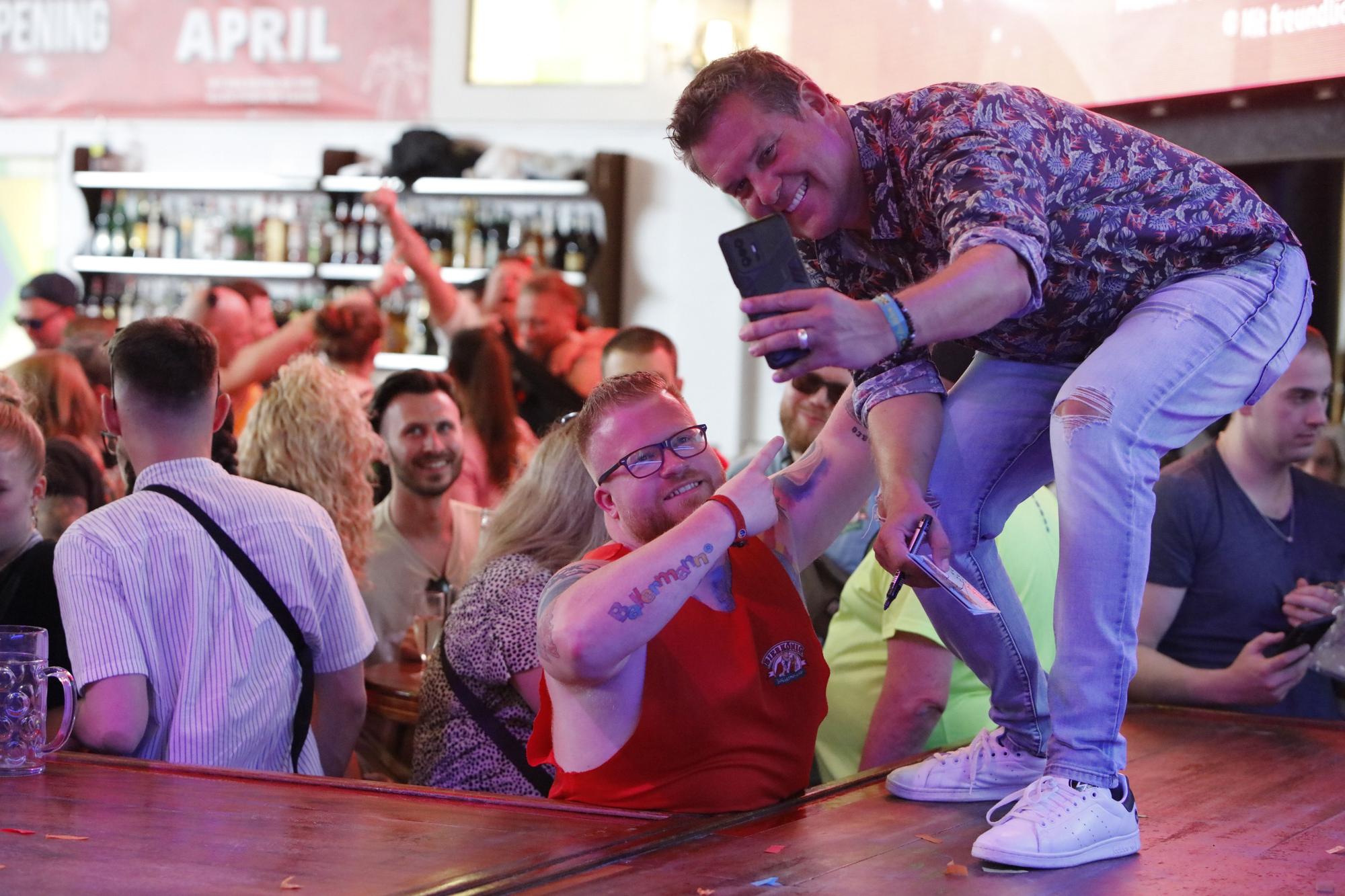 Erster Tag vom Bierkönig-Opening 2023 auf Mallorca: Peter Wackel und ganz viel Party