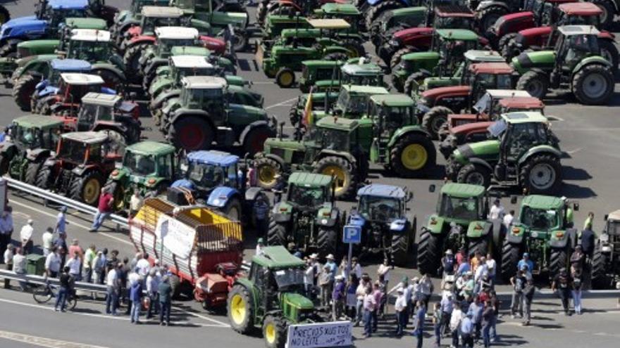 Tractorada Santiago: Santiago se colapsa en defensa del sector lácteo