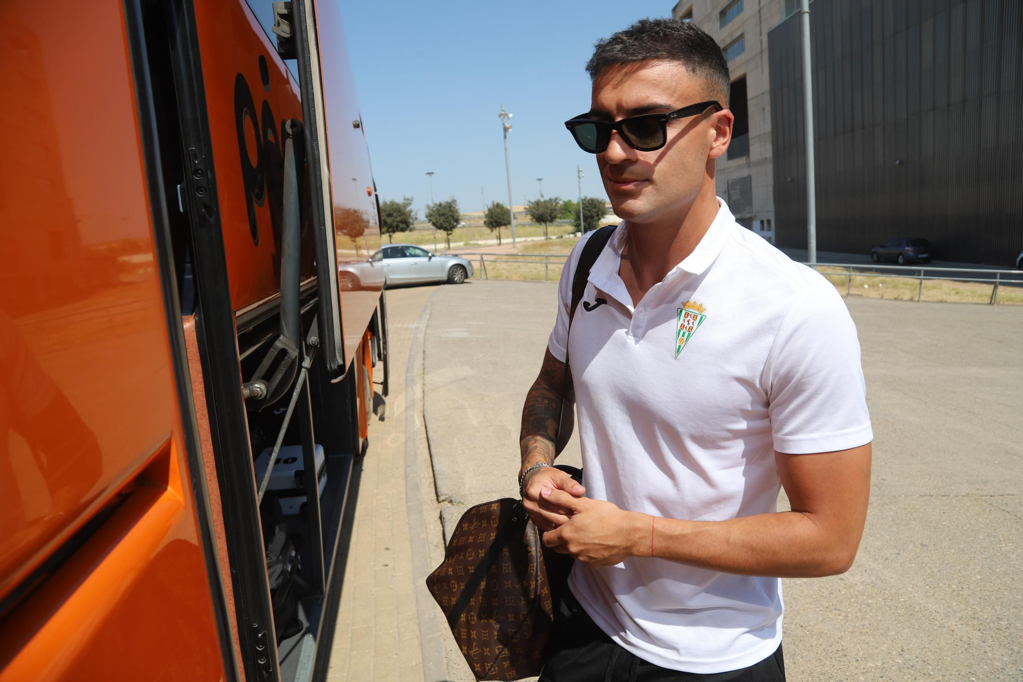 El Córdoba CF pone rumbo a su concentración en Oliva