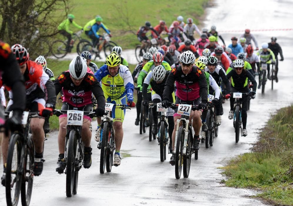 Récord de participantes en la prueba de BTT de Cotobade