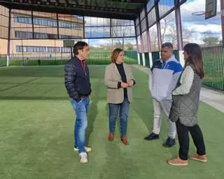 Los vecinos de Llanera podrán usar la pista del instituto de Posada