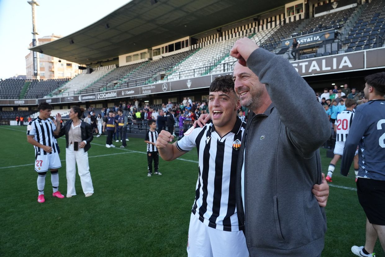 ¡Las mejores imágenes de la celebración del ascenso a Segunda Federación del Castellón B!