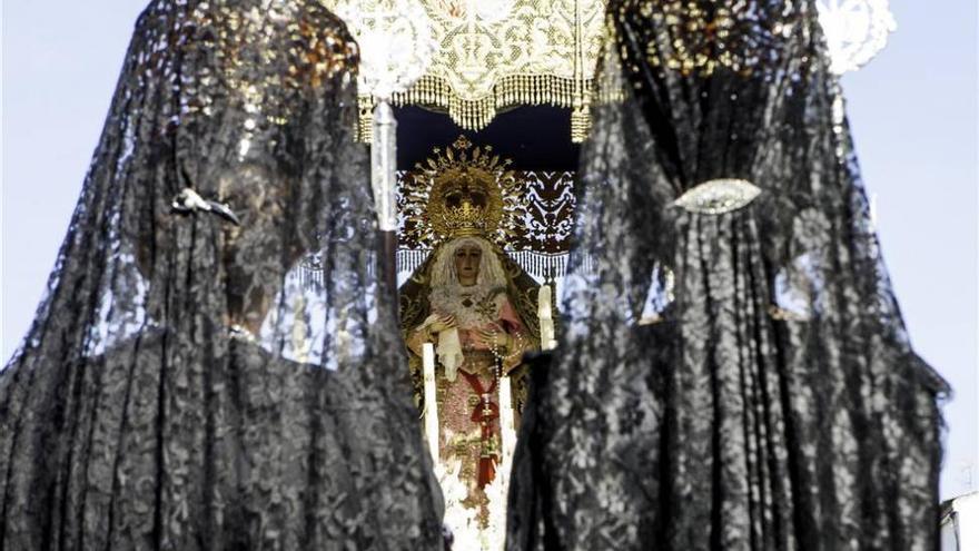 Solemnidad y veneración en la Semana Santa de Extremadura