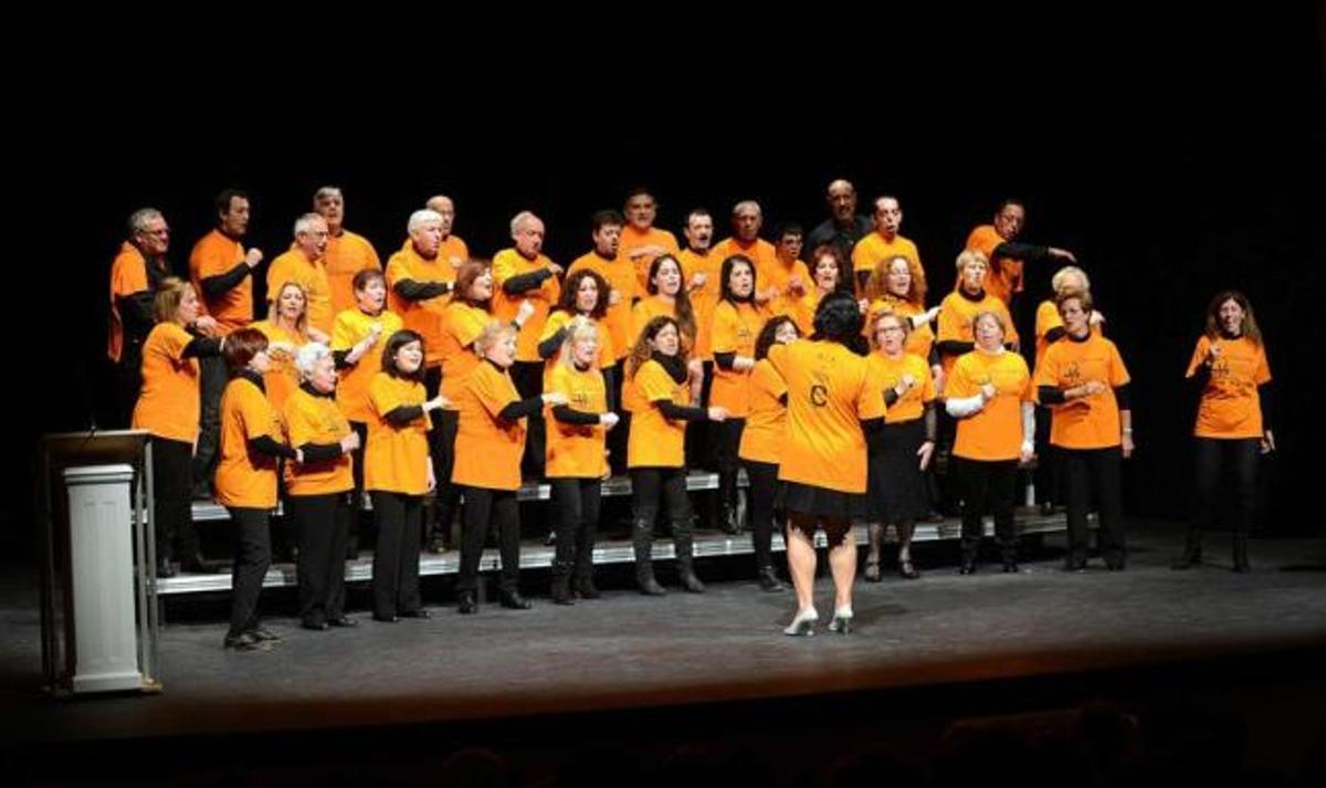 El Orfeón de Mieres y los coros de la Escuela de Música, en el Concierto de Primavera