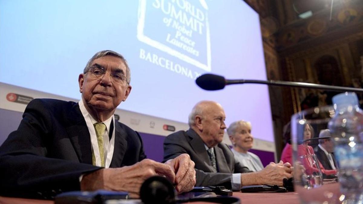 Oscar Arias, el expresidente de Costa Rica laureado con el Premio Nobel de la Paz en 1987, durante la primera sesión de la cumbre dedicada a los refugiados.