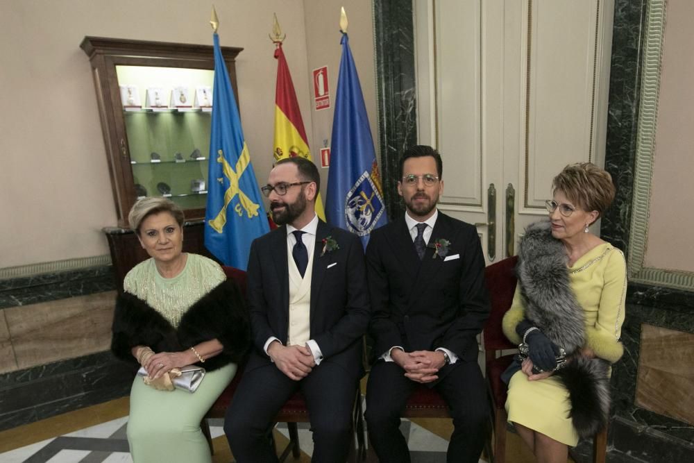 Alfredo Canteli oficia la boda de uno de sus asesores, José Manuel Suárez Bocero