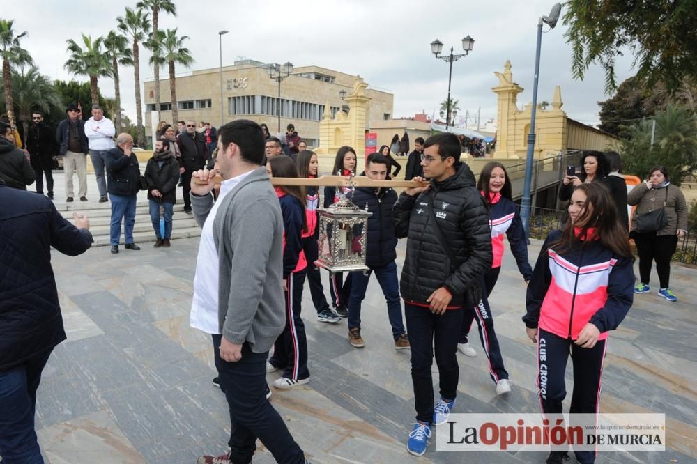 Peregrinación de jóvenes cofrades a la Luz