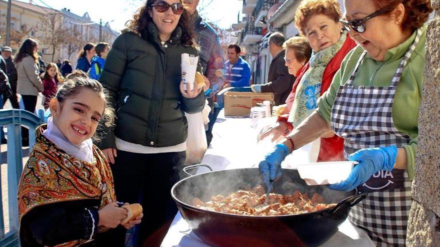 5.000 cordones y 6.000 roscas en San Blas