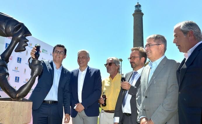 MONUMENTO BARES JAIME URRUTIA MELONERAS COCA COLA