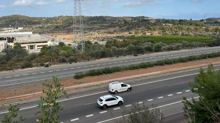 Una empresa de baterías invertirá 65 millones y acuerda mejoras en la Vall d&#039;Uixó